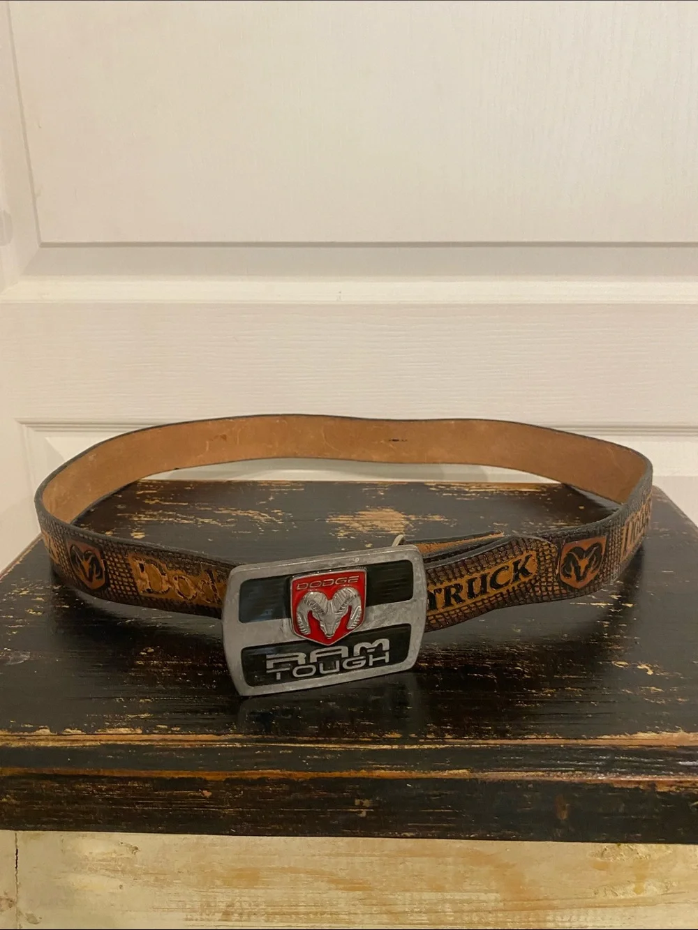 42” DODGE RAM Brown BELT & Buckle ( 1997)